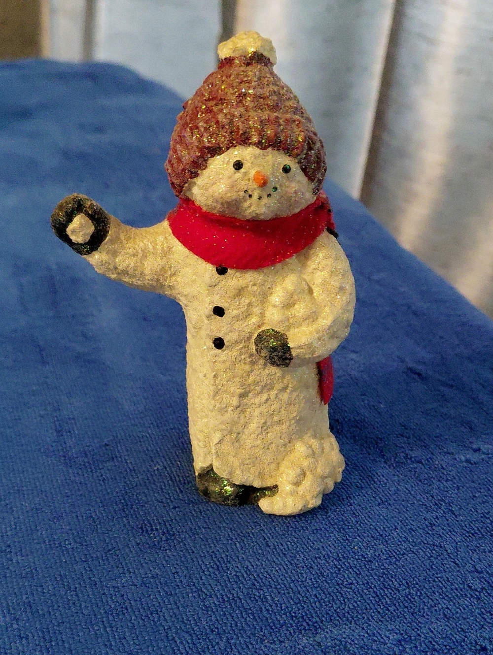 Enesco Snowsnickle Snowman Figurine Linda Linquist Baldwin. 431591